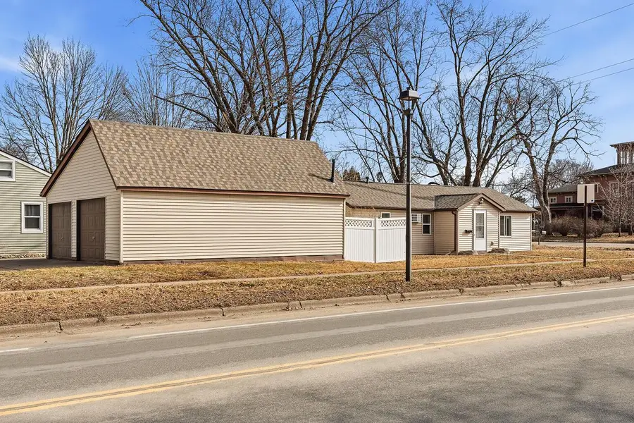 440 7th STREET S, La Crescent, MN 55947 - #3