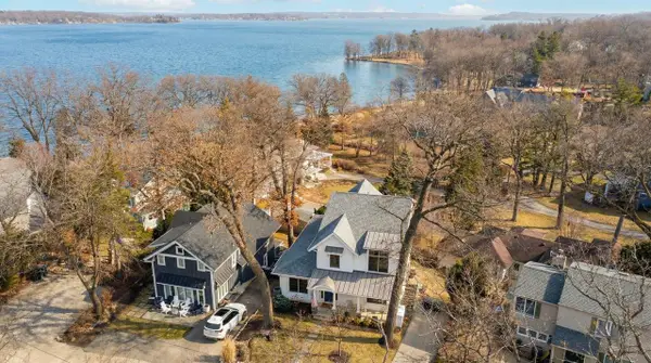 603 Agaming ROAD, Fontana, WI 53125