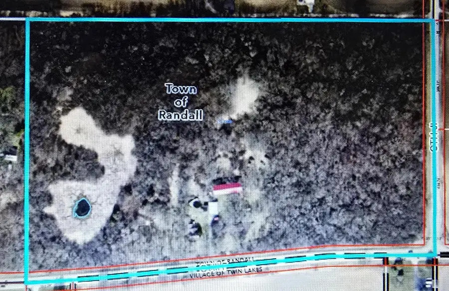 33016 Bassett ROAD, Burlington, WI 53105 - #2