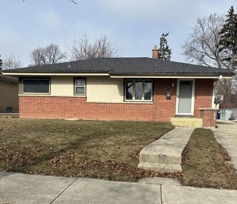 8528 W Arden PLACE, Milwaukee, WI 53225 - #1