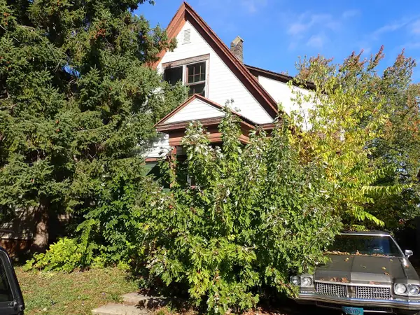 3730 W Hilda PLACE, Milwaukee, WI 53215