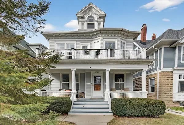 2745 N Farwell AVENUE #2747, Milwaukee, WI 53211 - #1