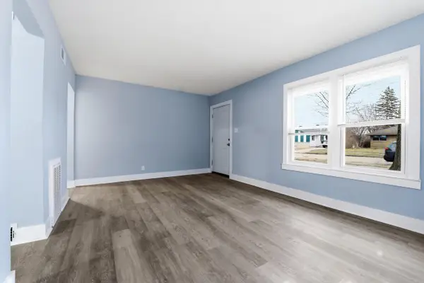 5955 N 79th STREET, Milwaukee, WI 53218