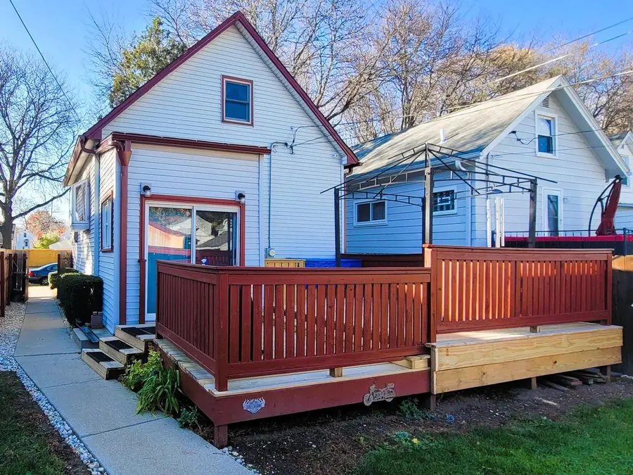 528 S 65th STREET, Milwaukee, WI 53214 - #2