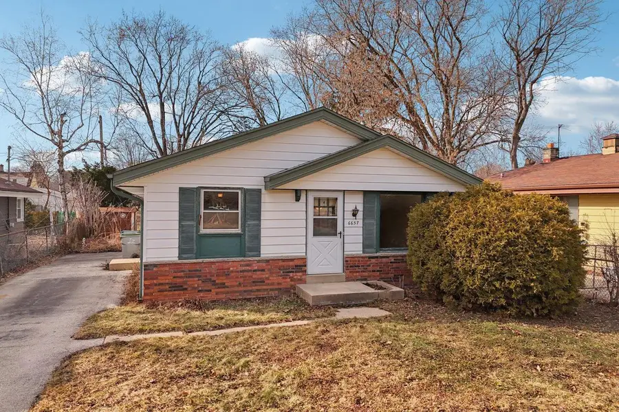 6657 N 53rd STREET, Milwaukee, WI 53223 - #2