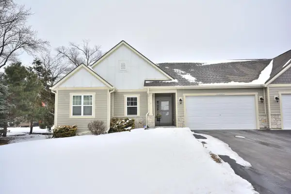 W144N4834 Stone DRIVE #D, Menomonee Falls, WI 53051
