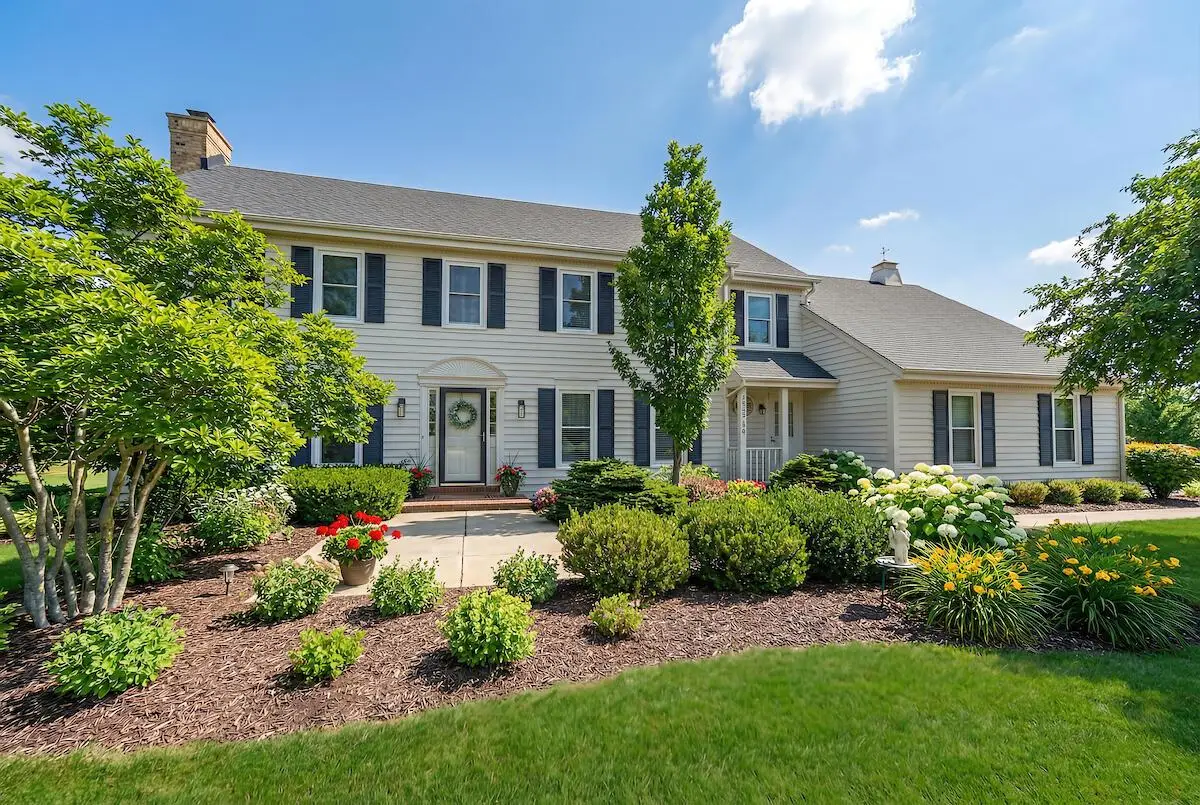 12714 N Meadow CIRCLE W, Mequon, WI 53092 - #1