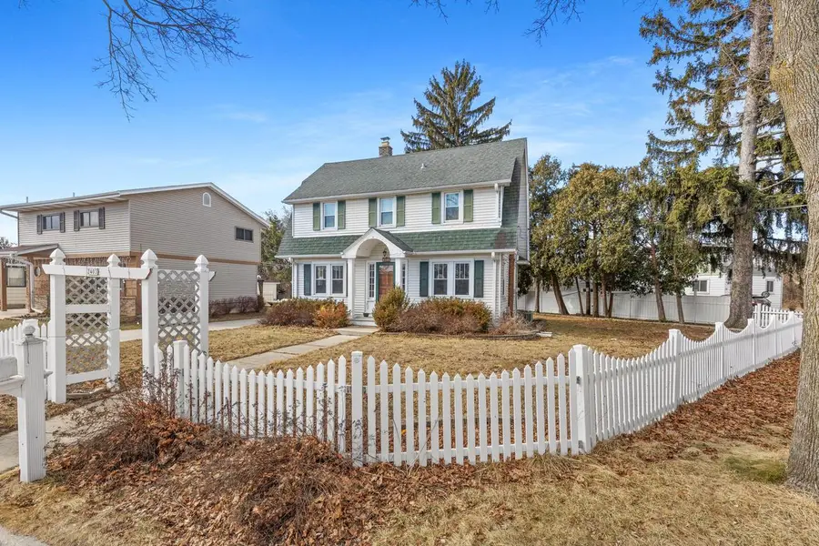 2403 S 109th STREET, West Allis, WI 53227 - #2