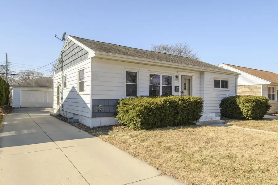 3261 S 69th STREET, Milwaukee, WI 53219 - #2