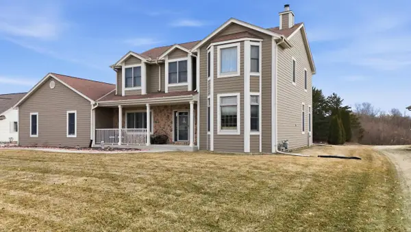 6817 Sandy LANE, Waterford, WI 53185