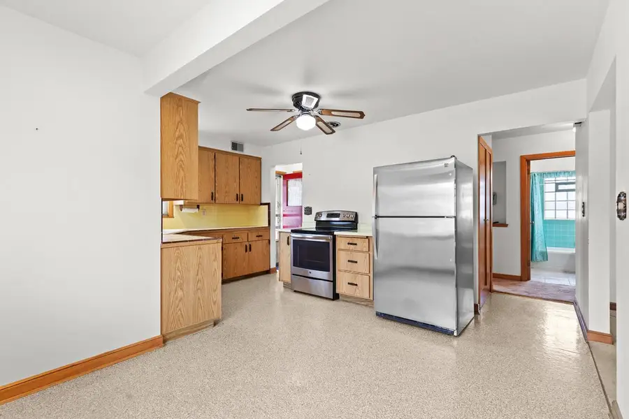 2911 S 57th STREET, Milwaukee, WI 53219 - #3