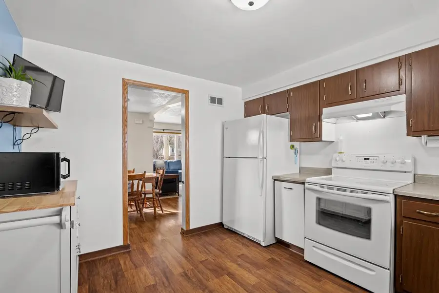 610 Leavens AVENUE, Sheboygan Falls, WI 53085 - #3