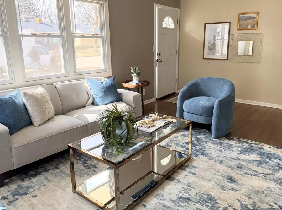 7314 W Tallmadge PLACE, Milwaukee, WI 53218 - #2