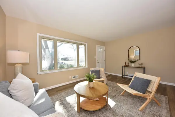 7852 W Hope AVENUE, Milwaukee, WI 53222