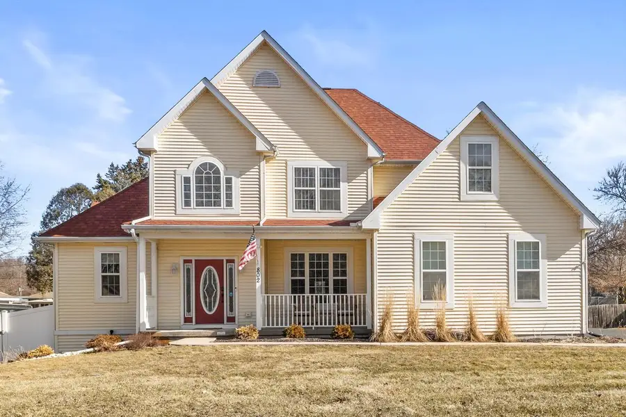 802 Manor DRIVE, Silver Lake, WI 53170 - #2