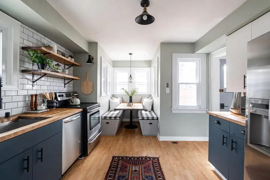 6723 W Wells STREET, Wauwatosa, WI 53213 - #2