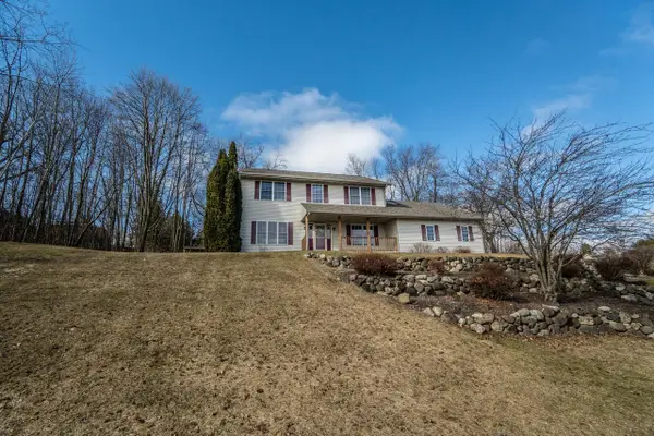 731 Hidden View COURT, Slinger, WI 53086