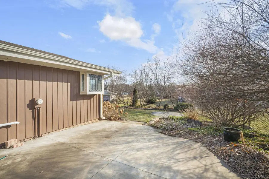 4980 Steeple DRIVE, Greendale, WI 53129 - #3