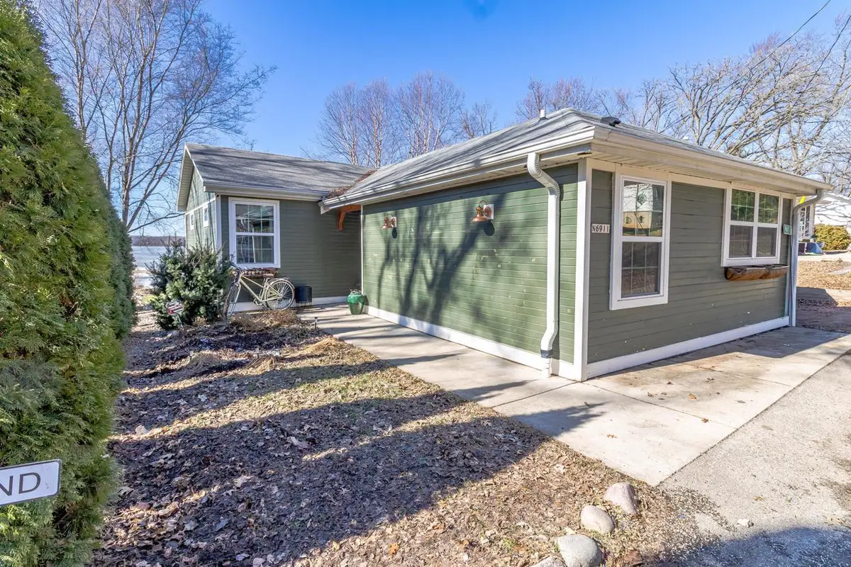 N6911 Lafayette LANE, Elkhorn, WI 53121 - #1