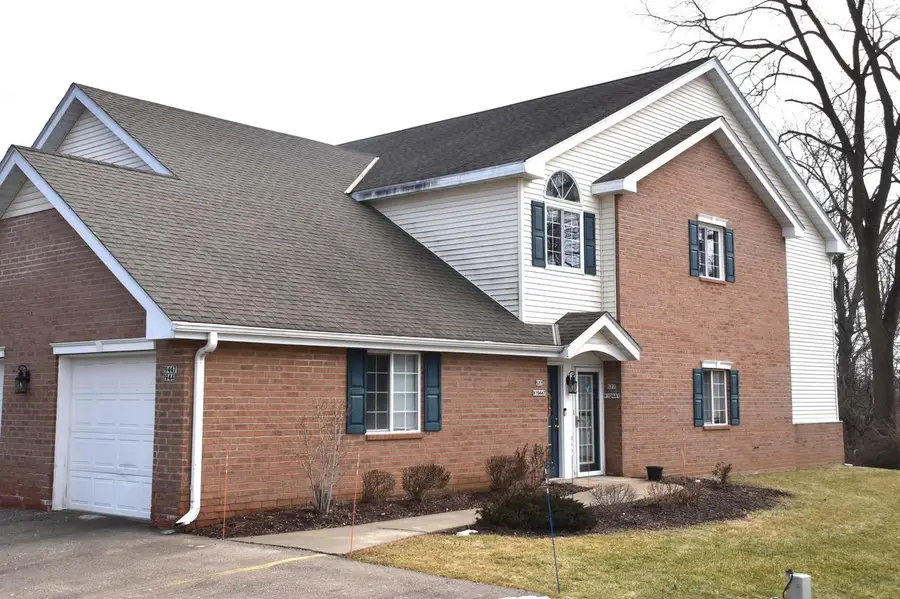 S77W19447 Lakewood DRIVE #21, Muskego, WI 53150 - #2