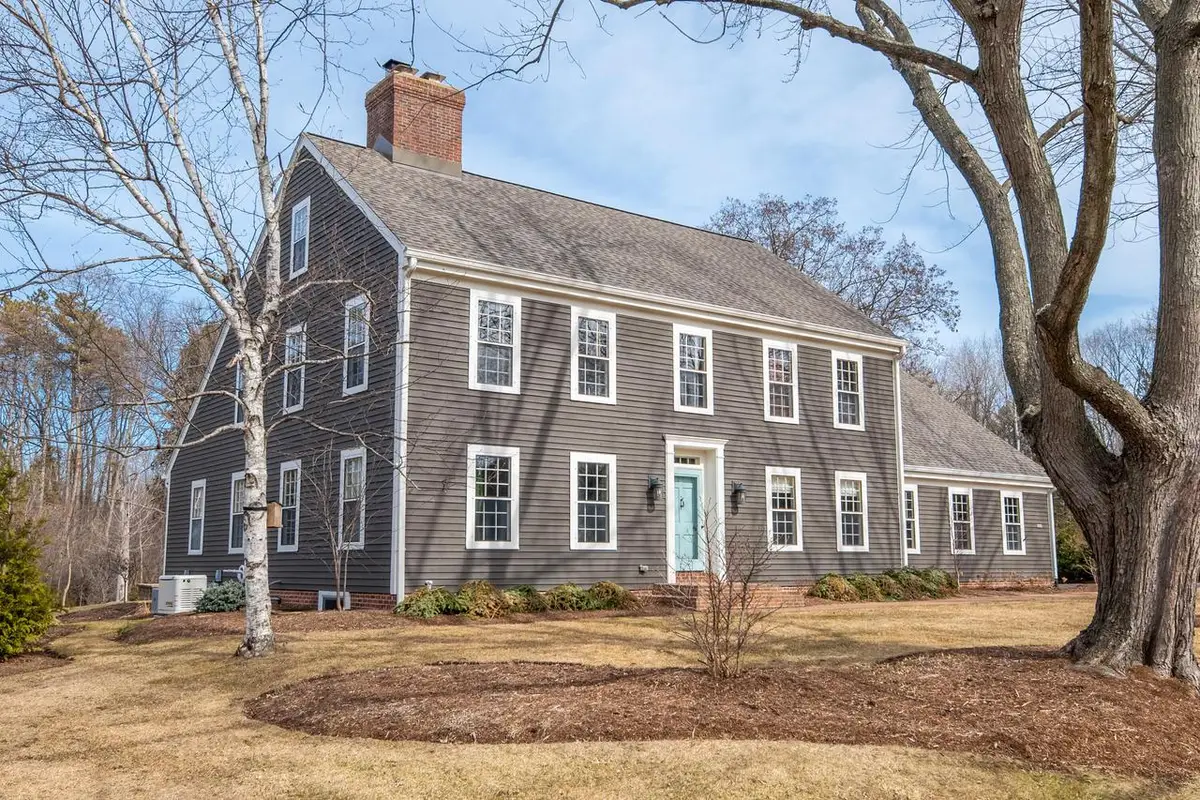 9944 N Lamplighter LANE, Mequon, WI 53092 - #1