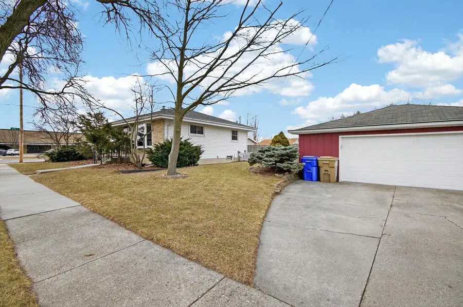 7954 45th AVENUE, Kenosha, WI 53142 - #2