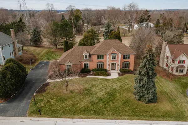 1775 Derrin LANE, Brookfield, WI 53045