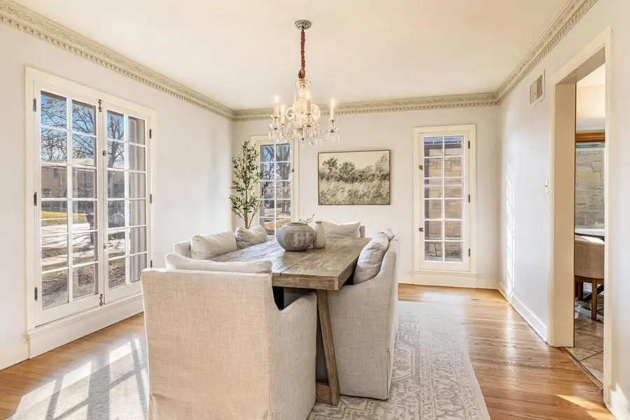 4665 N Ardmore AVENUE, Whitefish Bay, WI 53211 - #3