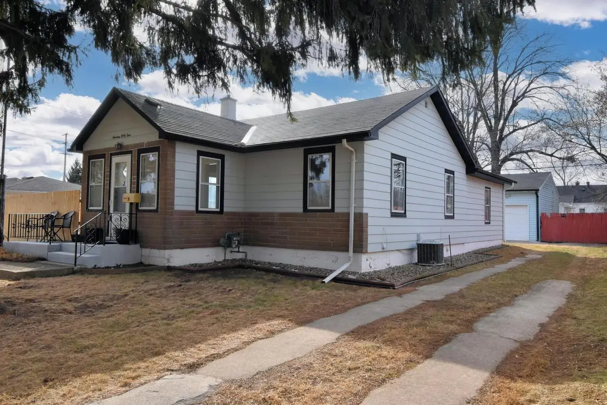 1944 Blaine AVENUE, Racine, WI 53405 - #1