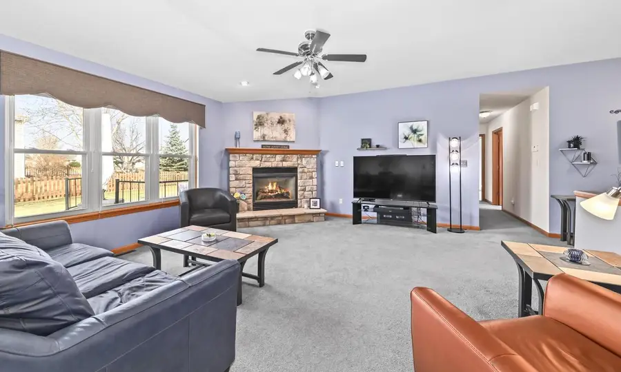 4024 Stillwater CIRCLE, Waukesha, WI 53189 - #3