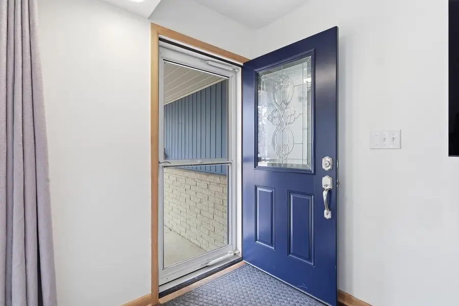 6000 Oakwood LANE, Greendale, WI 53129 - #3