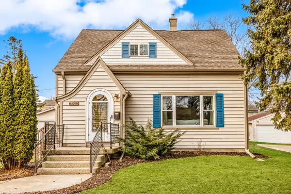 3527 S 82nd STREET, Milwaukee, WI 53220