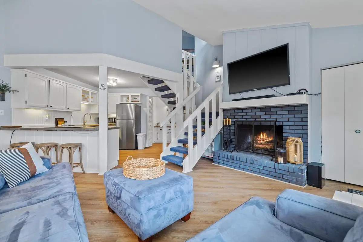 601 Knollwood CIRCLE #F, Fontana, WI 53125 - #1