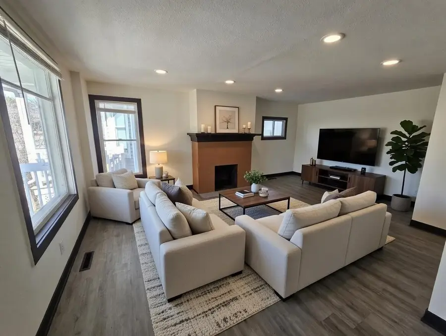 6123 8th AVENUE, Kenosha, WI 53143 - #3