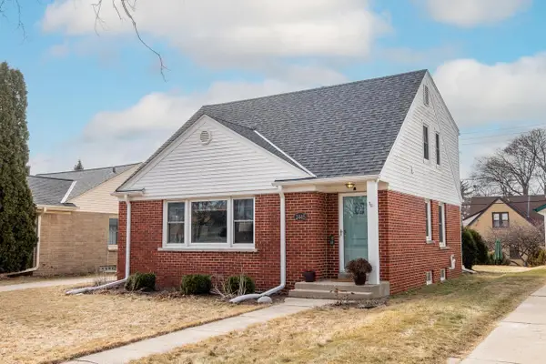 2445 N 80th STREET, Wauwatosa, WI 53213