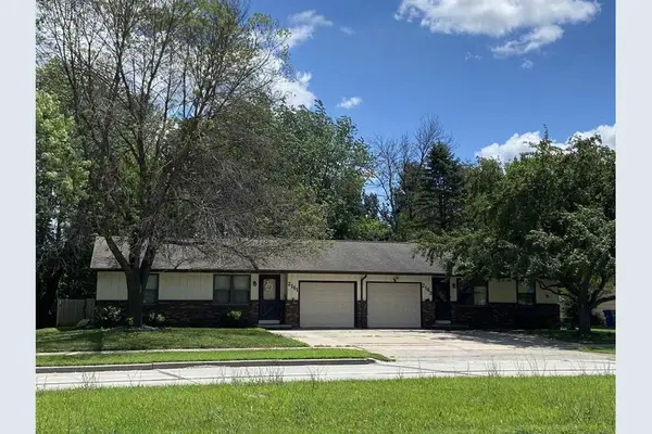 2161 Packerland DRIVE, Green Bay, WI 54304