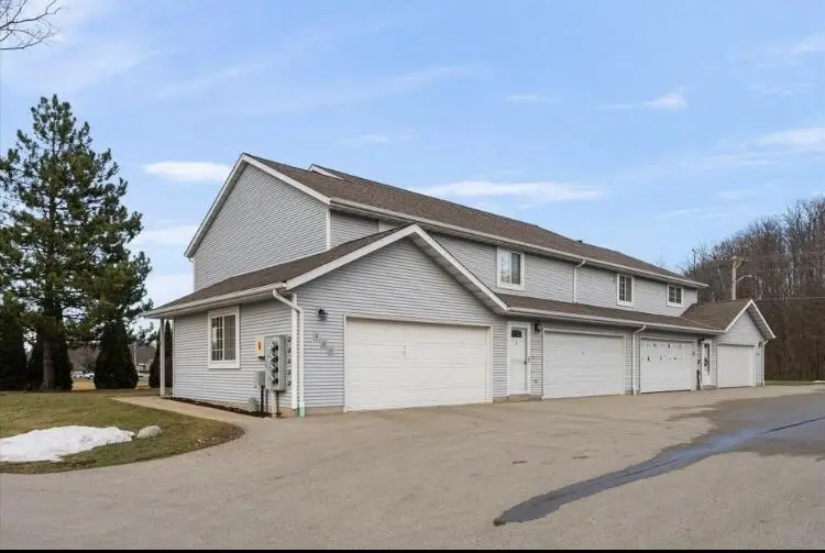 401 Slinger ROAD #1, Slinger, WI 53086 - #2