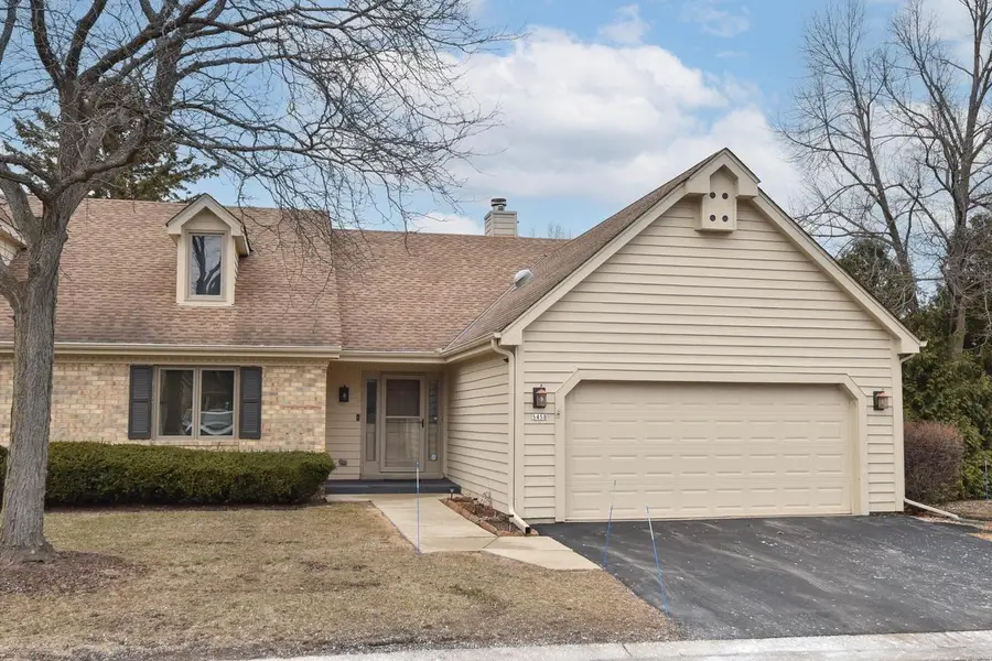 5458 Wild Cherry CIRCLE, Greendale, WI 53129 - #2