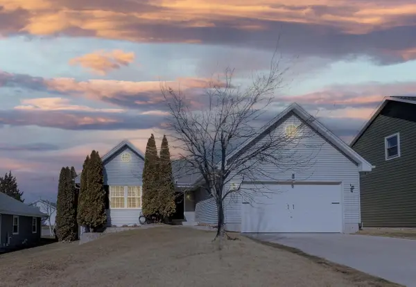 1300 Edgewood AVENUE, South Milwaukee, WI 53172