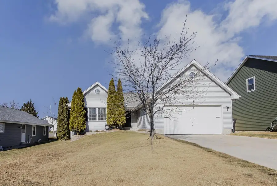 1300 Edgewood AVENUE, South Milwaukee, WI 53172 - #2