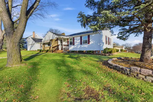 4630 W Anthony DRIVE, Greenfield, WI 53219