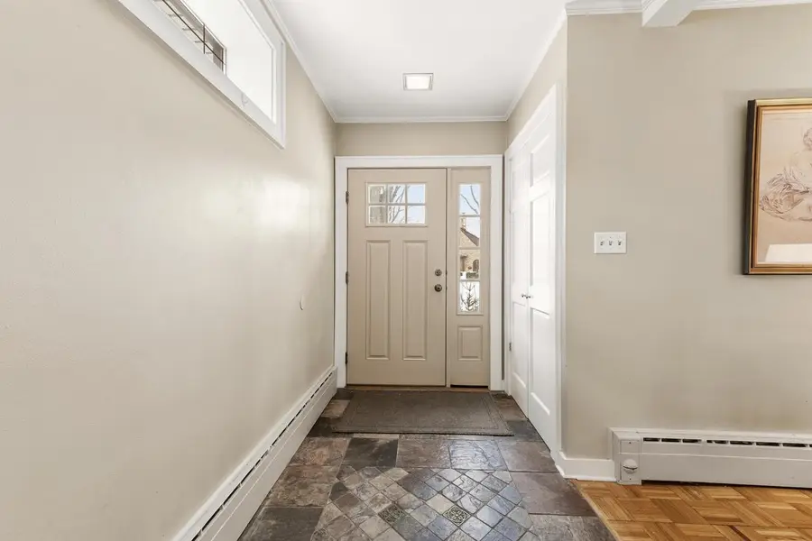 722 E Carlisle AVENUE, Whitefish Bay, WI 53217 - #2