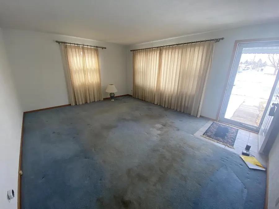 526 11th AVENUE N, Onalaska, WI 54650 - #3