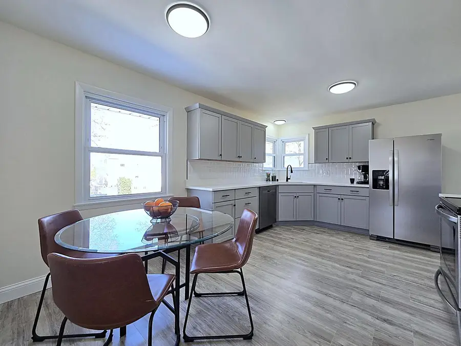 4448 S Lake DRIVE, Cudahy, WI 53110 - #3