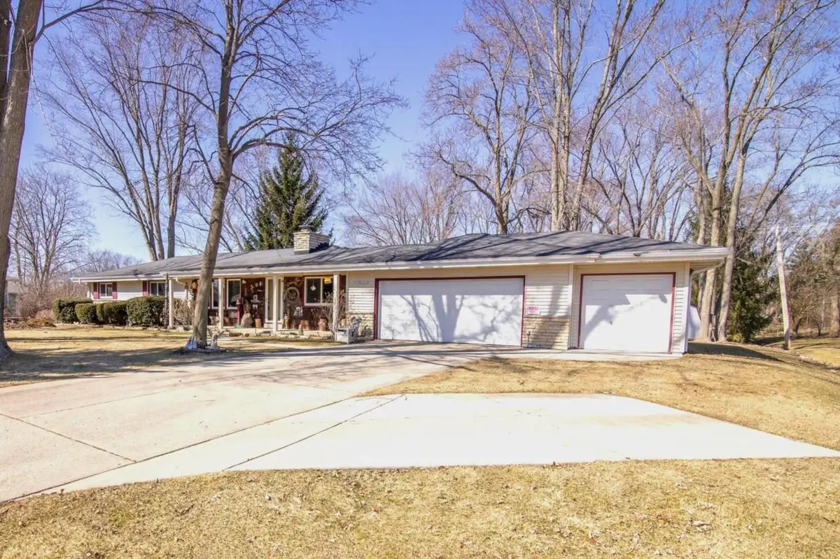 S67W13014 Larkspur ROAD, Muskego, WI 53150 - #1
