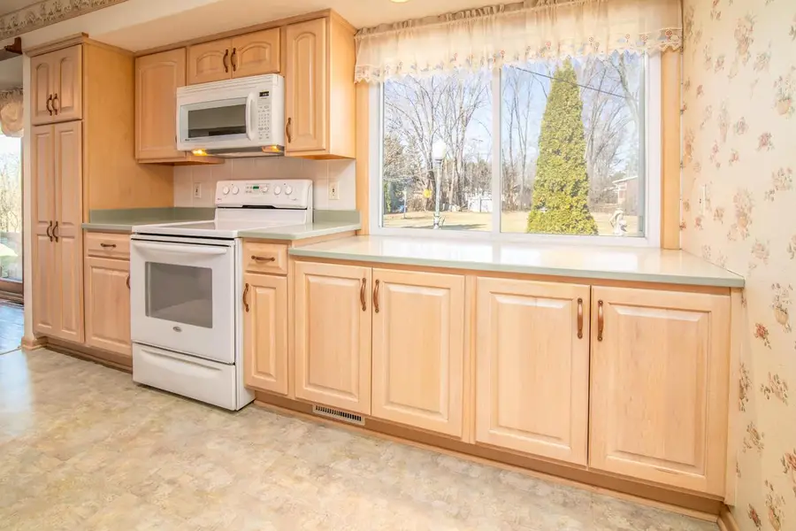 S67W13014 Larkspur ROAD, Muskego, WI 53150 - #2