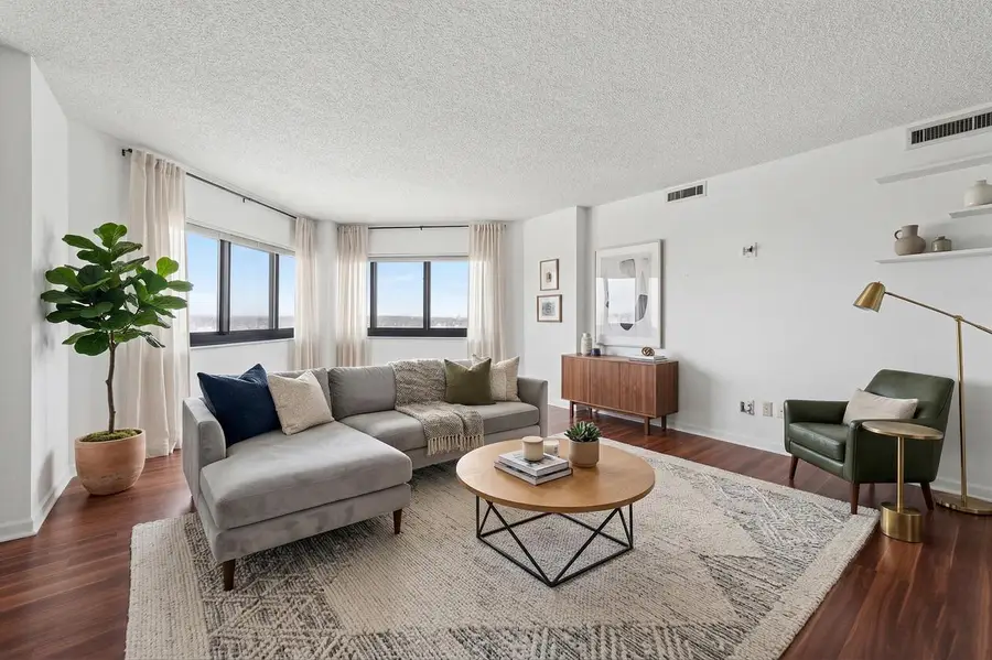 1633 N Prospect AVENUE #16C, Milwaukee, WI 53202 - #3