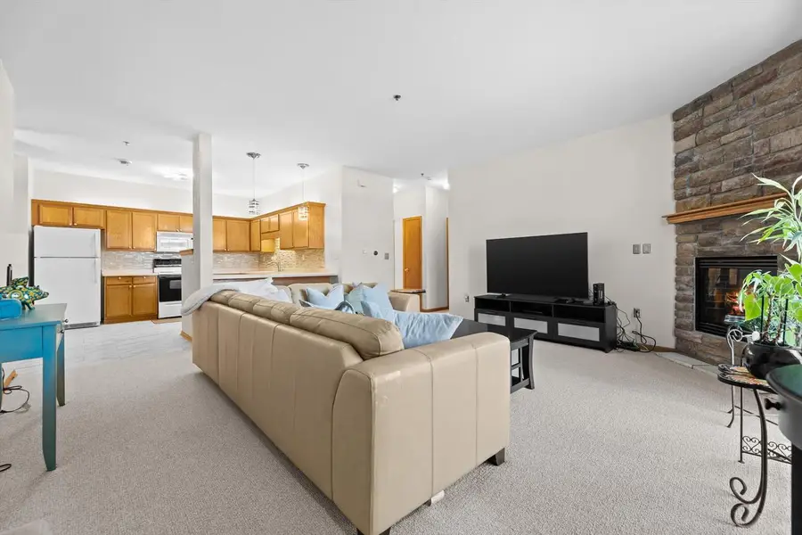 3360 E College AVENUE #16, Cudahy, WI 53110 - #2