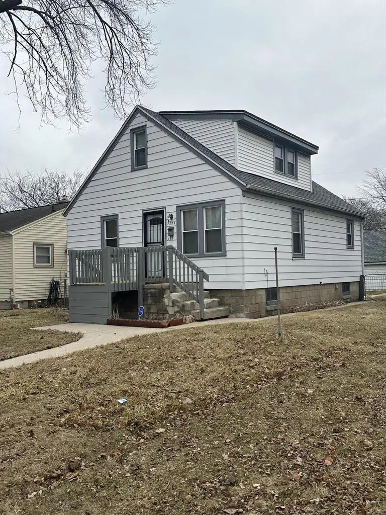 5224 N 47th STREET, Milwaukee, WI 53218 - #3