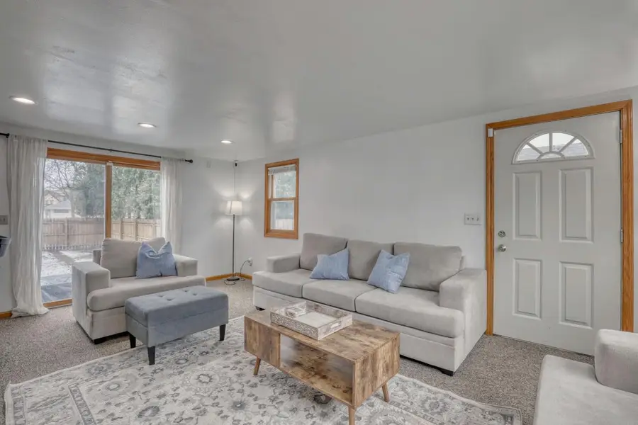 4857 N Navajo AVENUE, Glendale, WI 53217 - #2